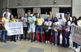 Protesta de docentes del Distrito en Fiduprevisora