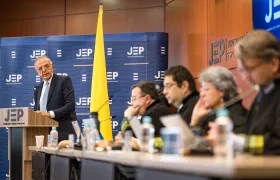 El ministro Iván Velásquez en audiencia pública de medidas cautelares de la JEP sobre el sector defensa.
