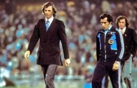 César Luis Menotti y Roberto Marcos Saporiti en sus tiempos en la selección Argentina. 