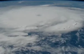Así se ve el huracán desde el espacio. 
