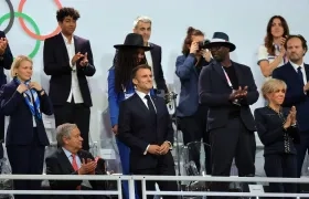 El presidente de Francia, Emmanuel Macron, tras concluir su discurso.
