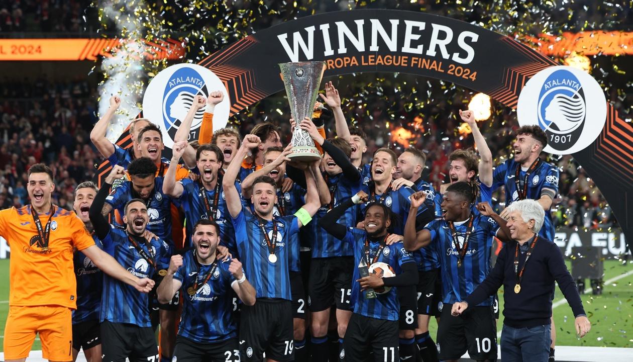 La celebración de la plantilla del Atalanta tras conquistar el título de la Liga Europa. 