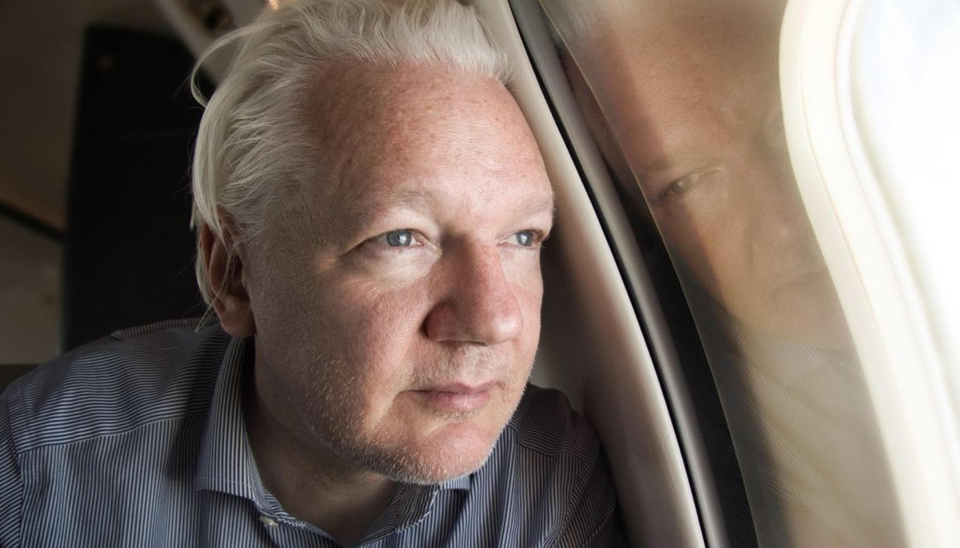 Julián Assange en la imagen que compartió Wiki Leaks
