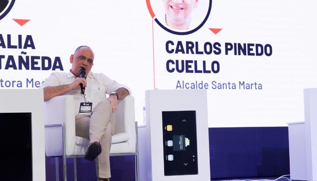 El alcalde de Santa Marta, Carlos Pinedo, en el Congreso de Andesco en Cartagena