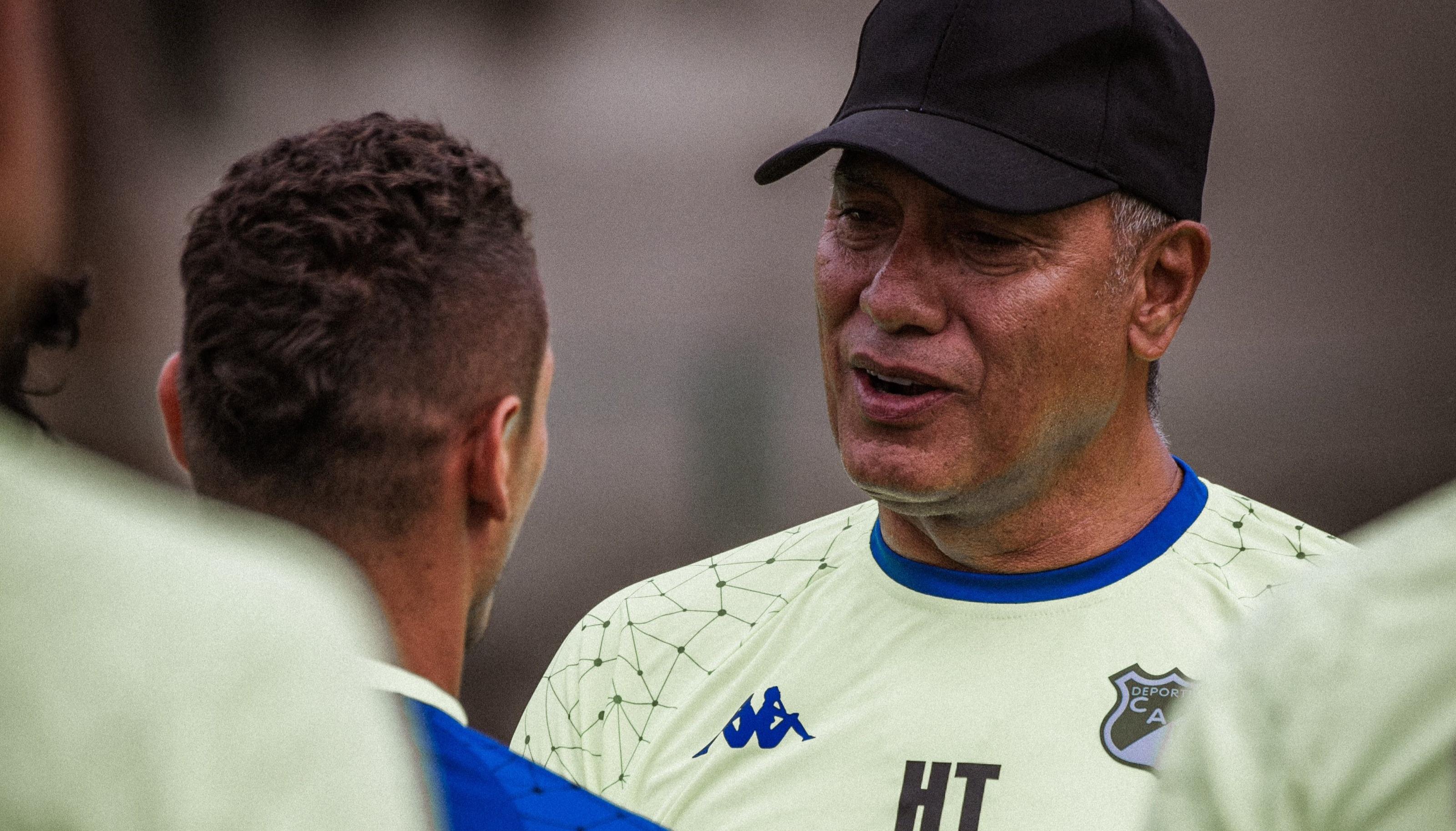 Hernán Torres dirigió este martes su primer entrenamiento como técnico del Deportivo Cali.