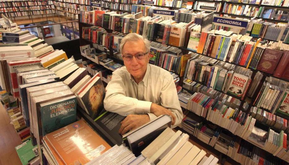 Felipe Ossa, el librero más famoso de Colombia. 