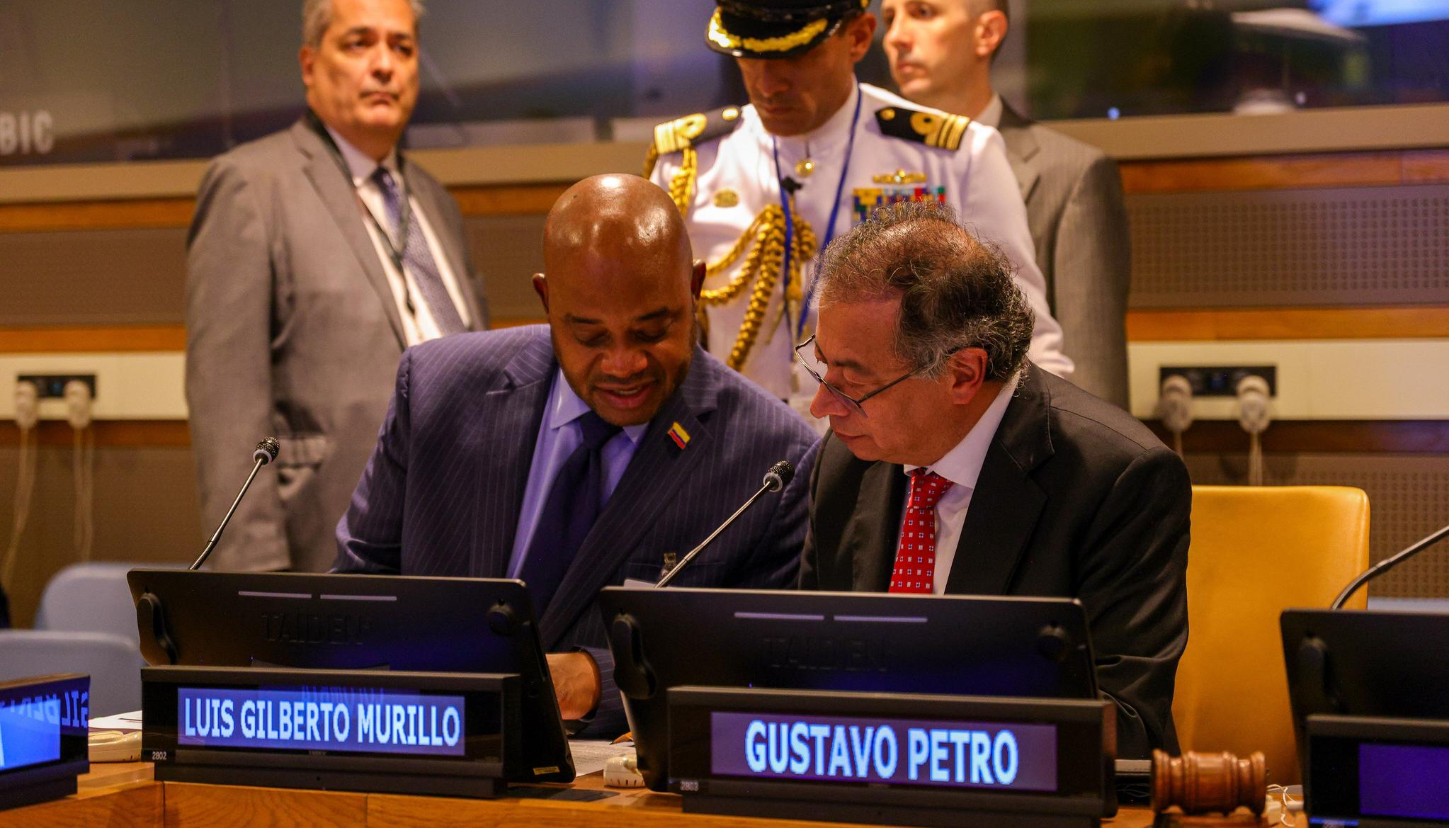 El canciller Luis Gilberto Murillo y el Presidente Gustavo Petro.