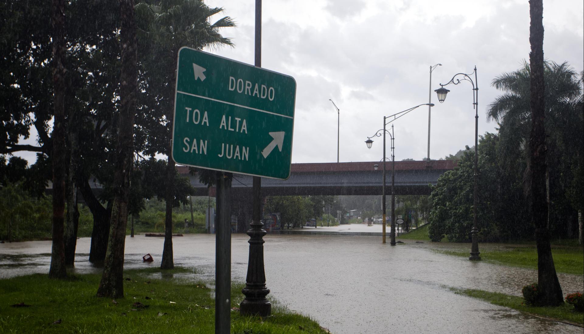 Paso de la tormenta en Puerto Rico.