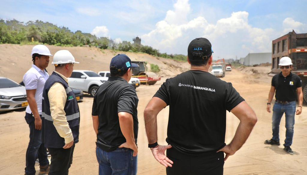 El Alcalde Alex Char inspeccionó la obra.