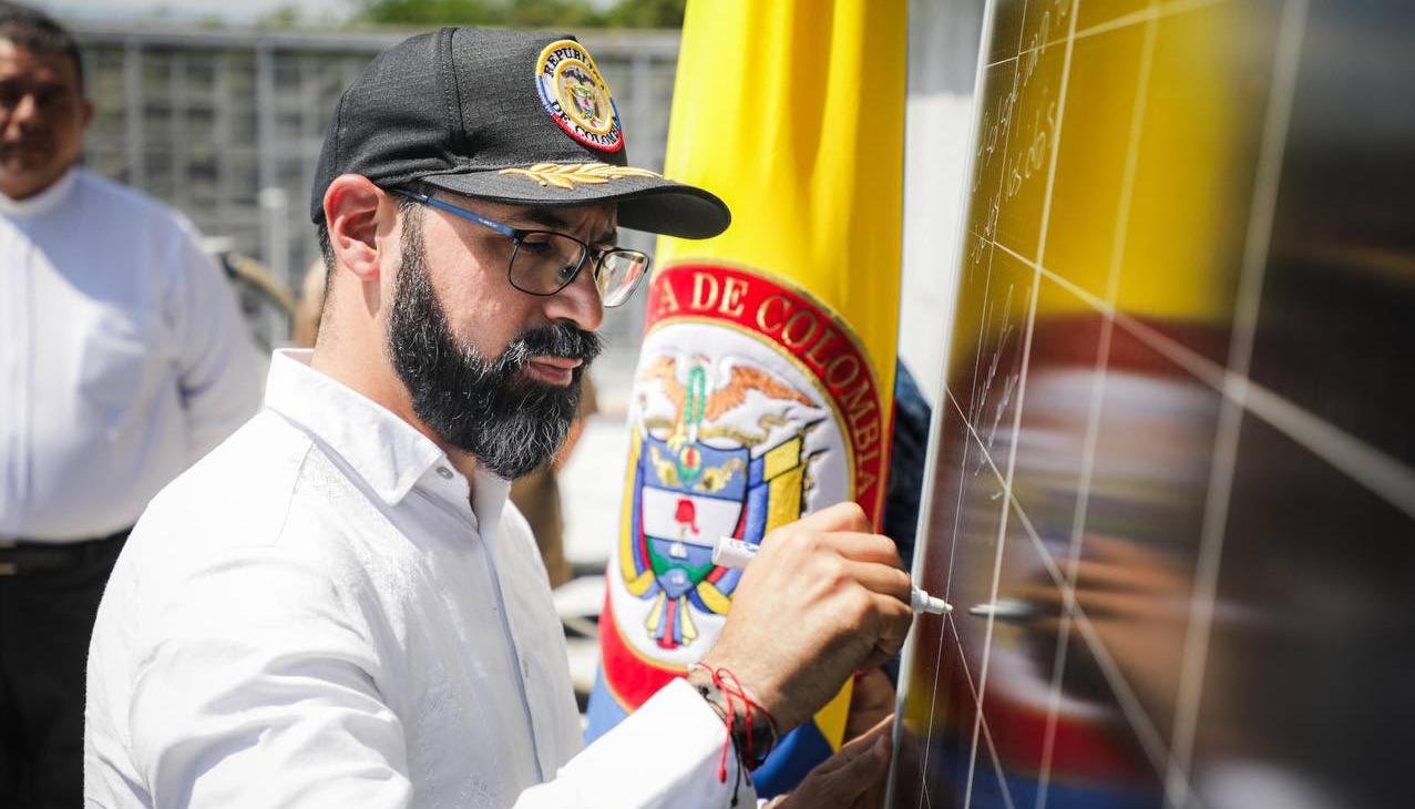 Andrés Camacho, Ministro de Minas y Energía.