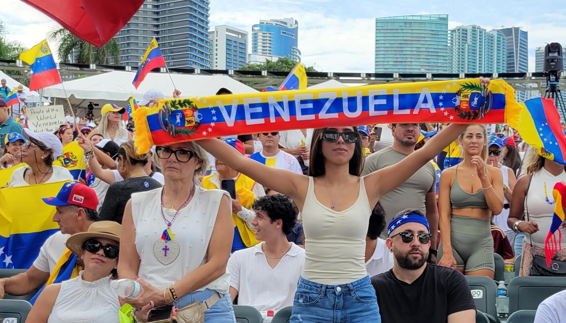 Protesta de venezolanos en contra del Gobierno de Maduro.