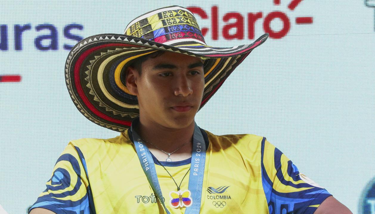 Ángel Barajas, medalla de plata en gimnasia artística.