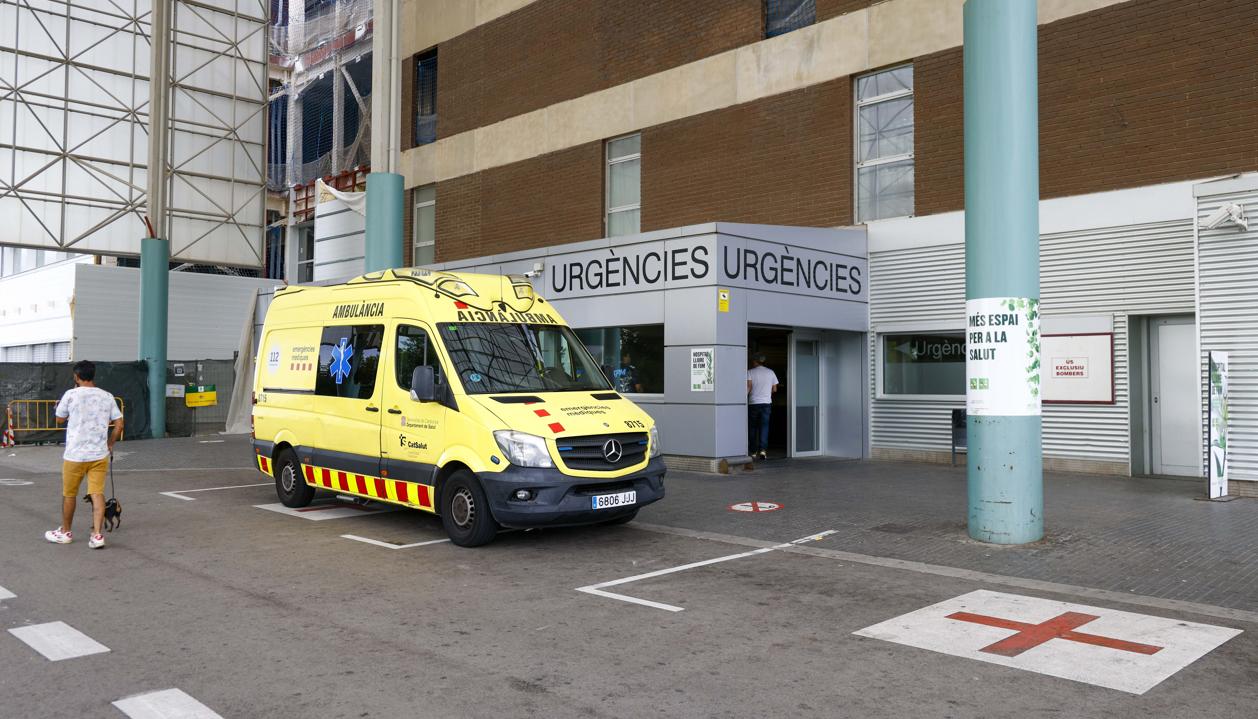 Vista exterior del hospital donde estuvo recluido el padre de Lamine Yamal. 