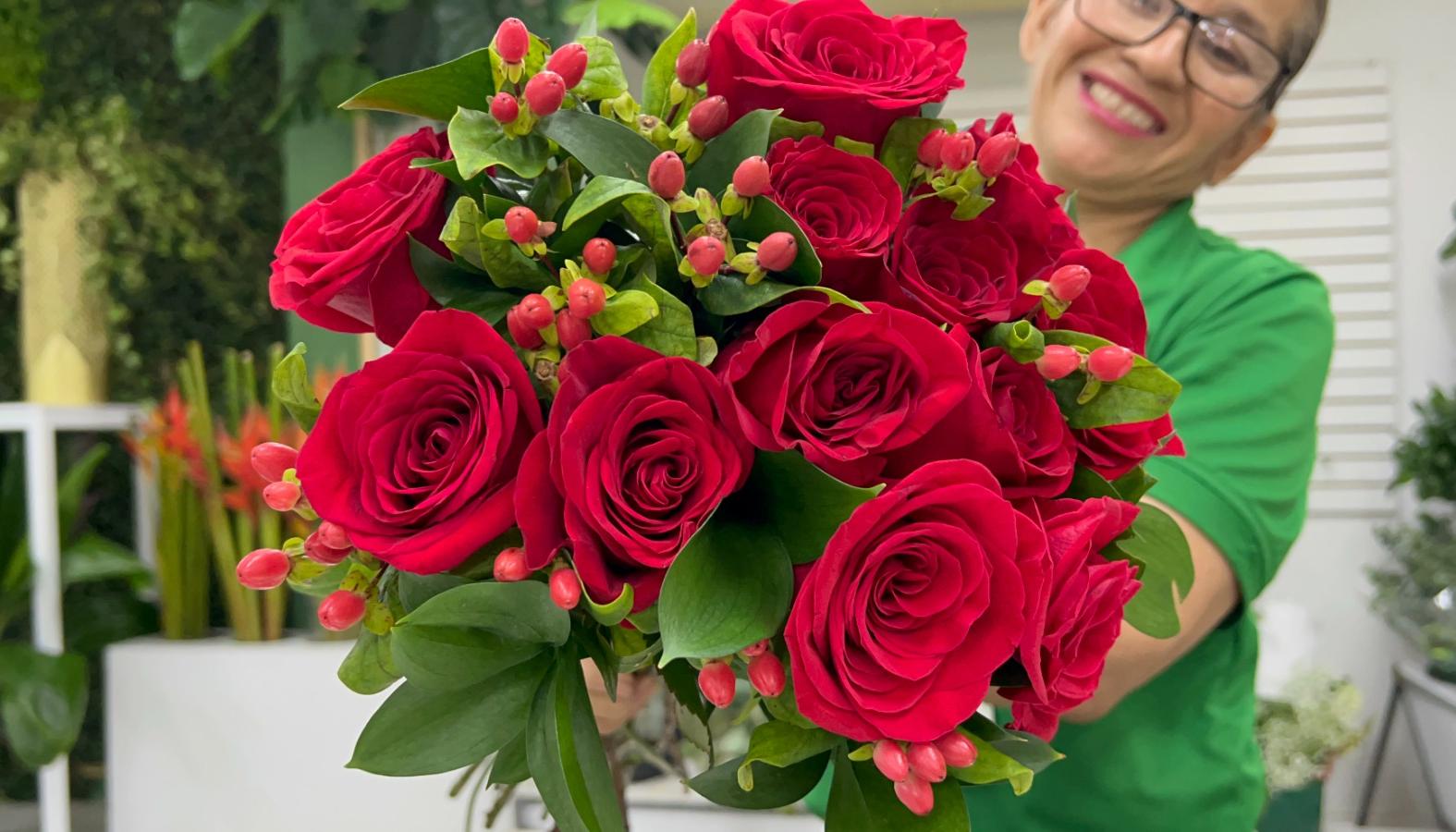 Ramillete de rosas rojas, dentro del catálogo de 'Flor de Liz'. 