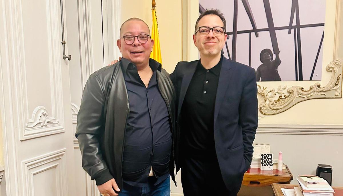 Juan Ospino, secretario de Cultura y Patrimonio junto al ministro  Cultura, Juan David Correa. 