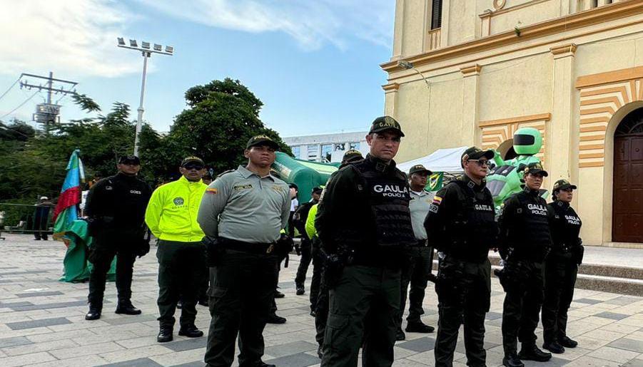 Los policías estarán en lugares estratégicos del departamento. 