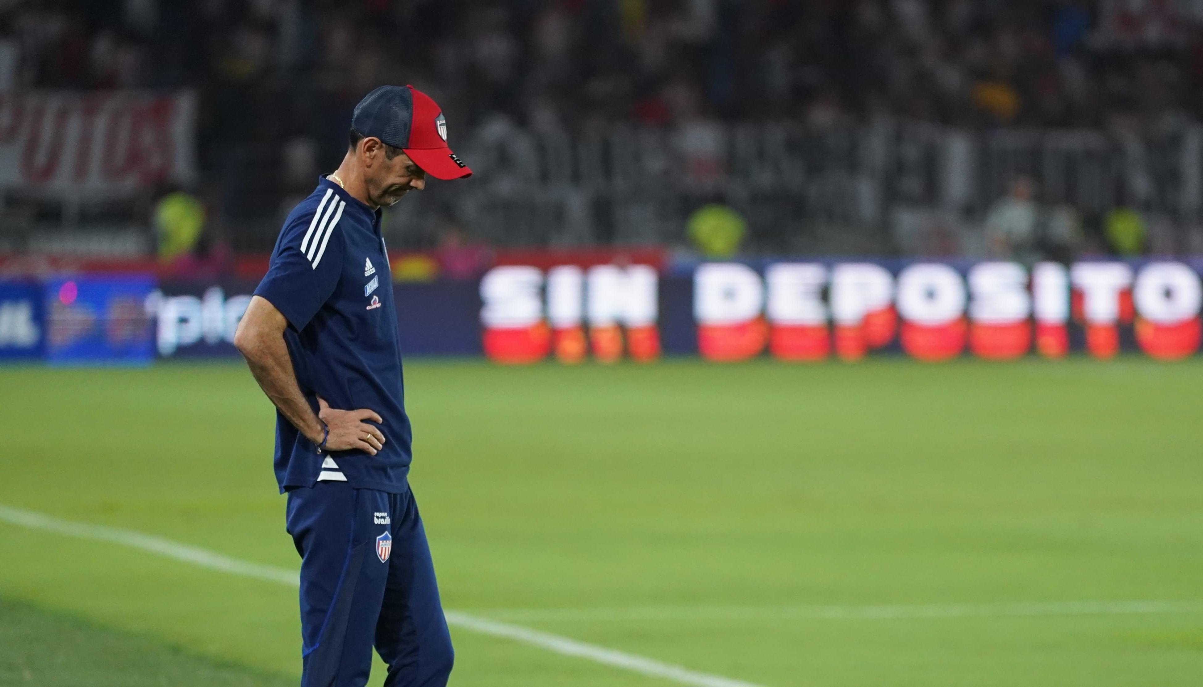 Arturo Reyes recibió críticas e insultos durante todo el juego.