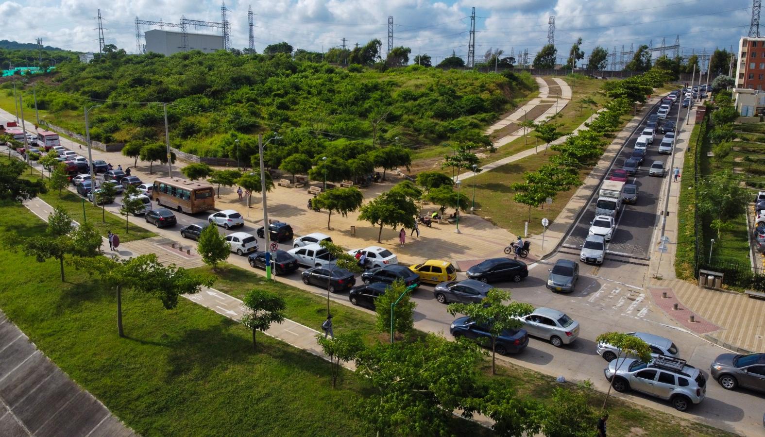 Trancón en Alameda del Río.