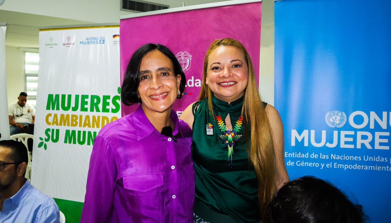 Ministra del Medio Ambiente Susana Muhamad y Diputada Alejandra Moreno. 