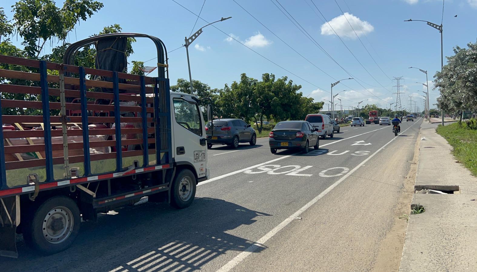 Carril 'Solo Bus' en la avenida Circunvalar.