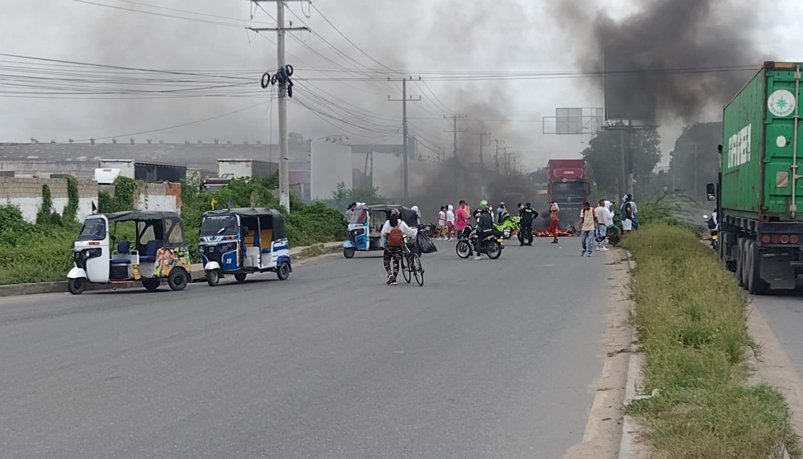 Bloqueo en la calle 30.