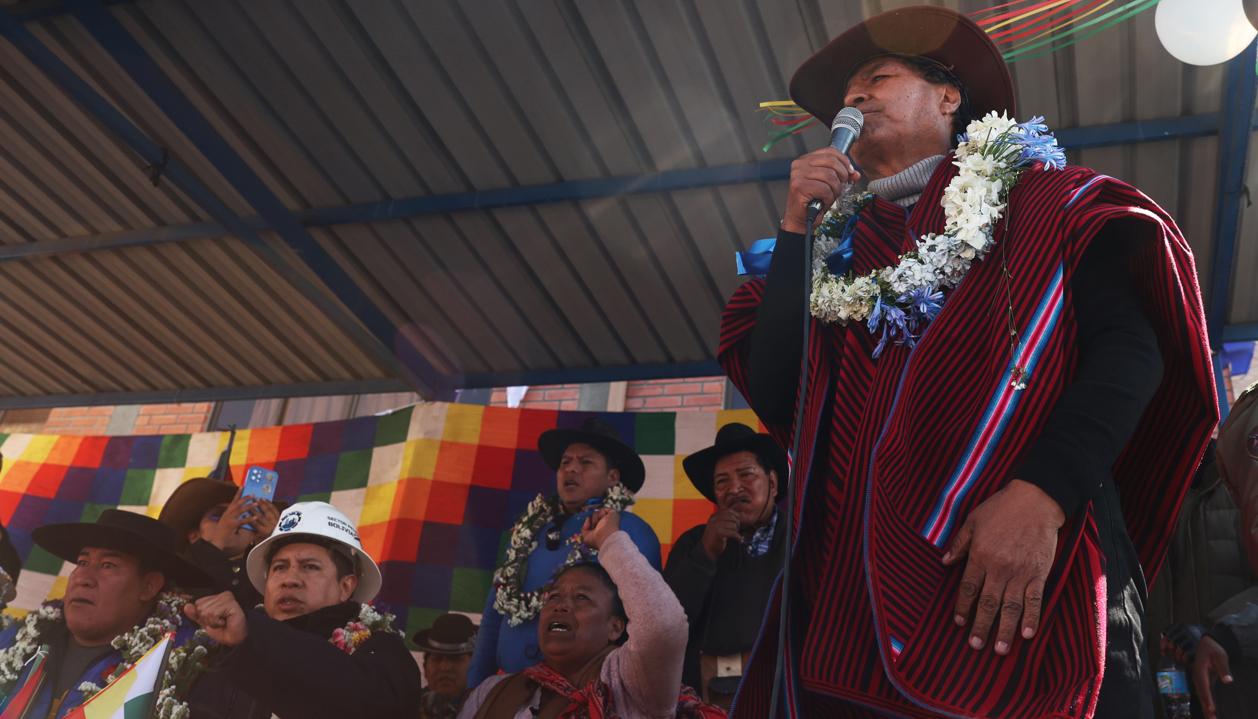 Evo Morales lidera una movilización nacional hacia La Paz. 