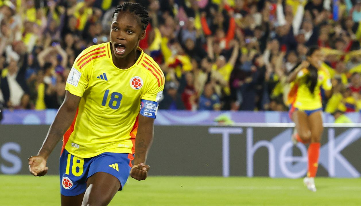 Linda Caicedo celebra el segundo gol de Colombia ante Australia.