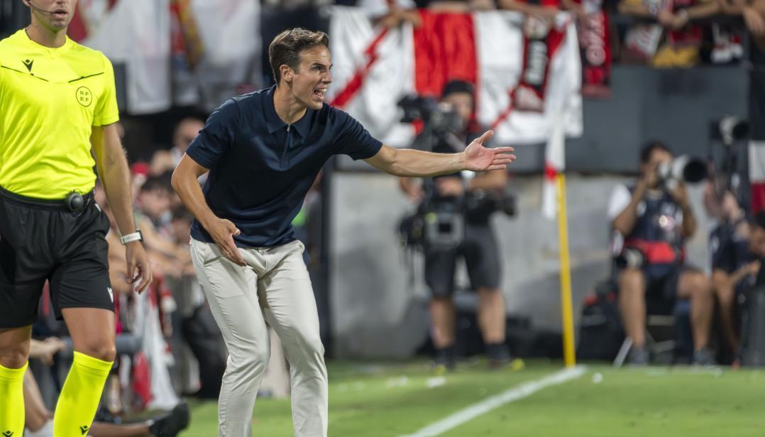 Iñigo Pérez, entrenador del Rayo Vallecano.