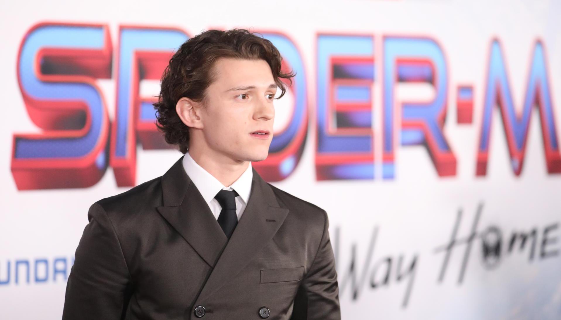 Tom Holland en la alfombra roja antes del estreno de 'Spider-Man: No Way Home'.