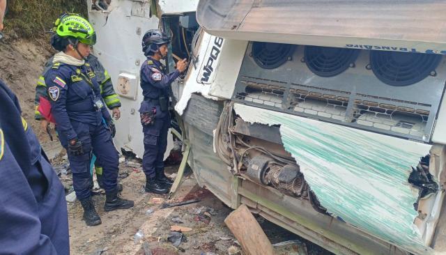 Accidente de bus con estudiantes en La Mesa.