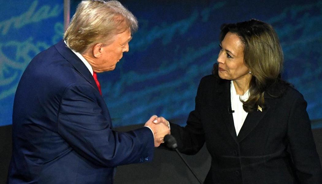 El expresidente Donald Trump y a la actual vicepresidenta Kamala Harris.