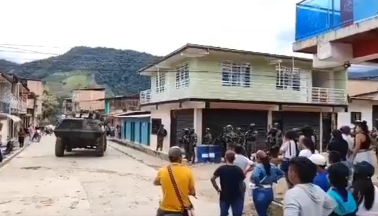 Fuerzas Militares en El Plateado.