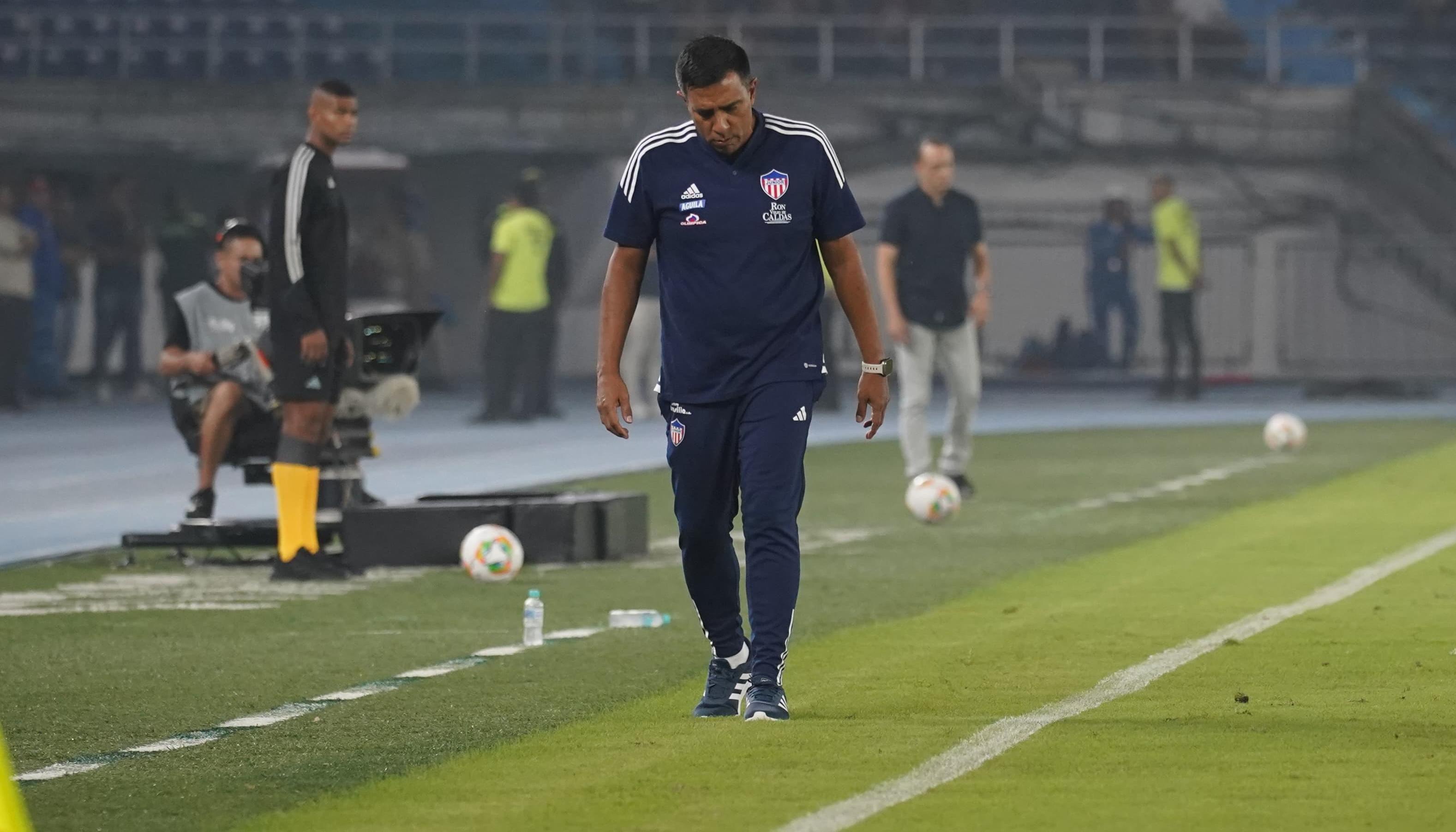 El técnico de Junior, César Farías.