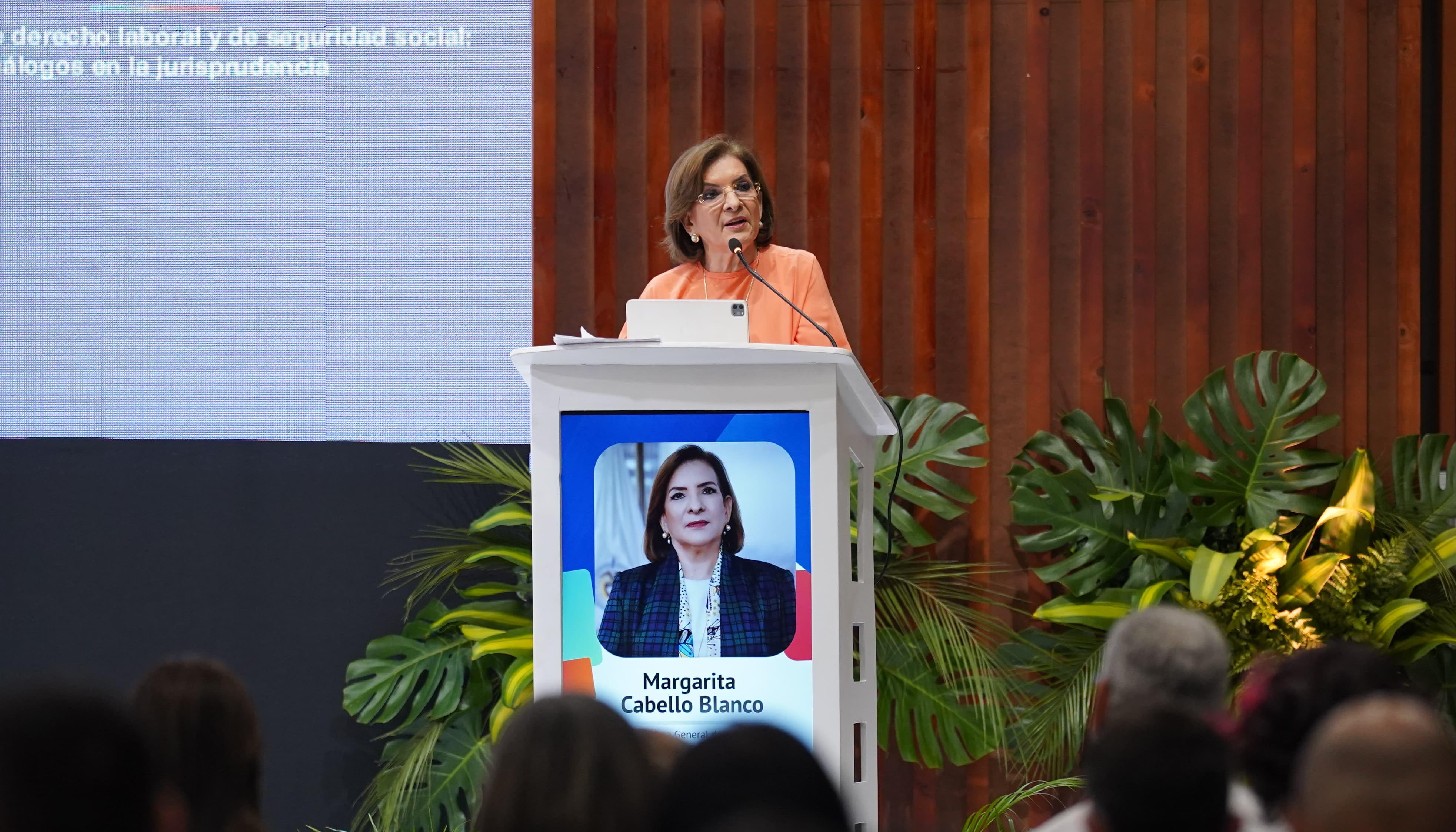 Margarita Cabello Blanco, Procuradora General.