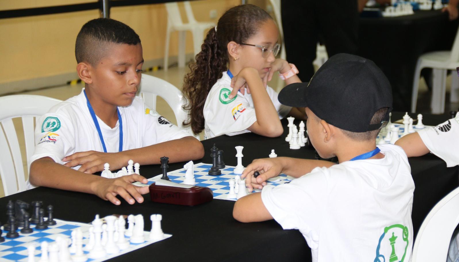 En el torneo participarán ajedrecistas entre los 6 y 17 años.