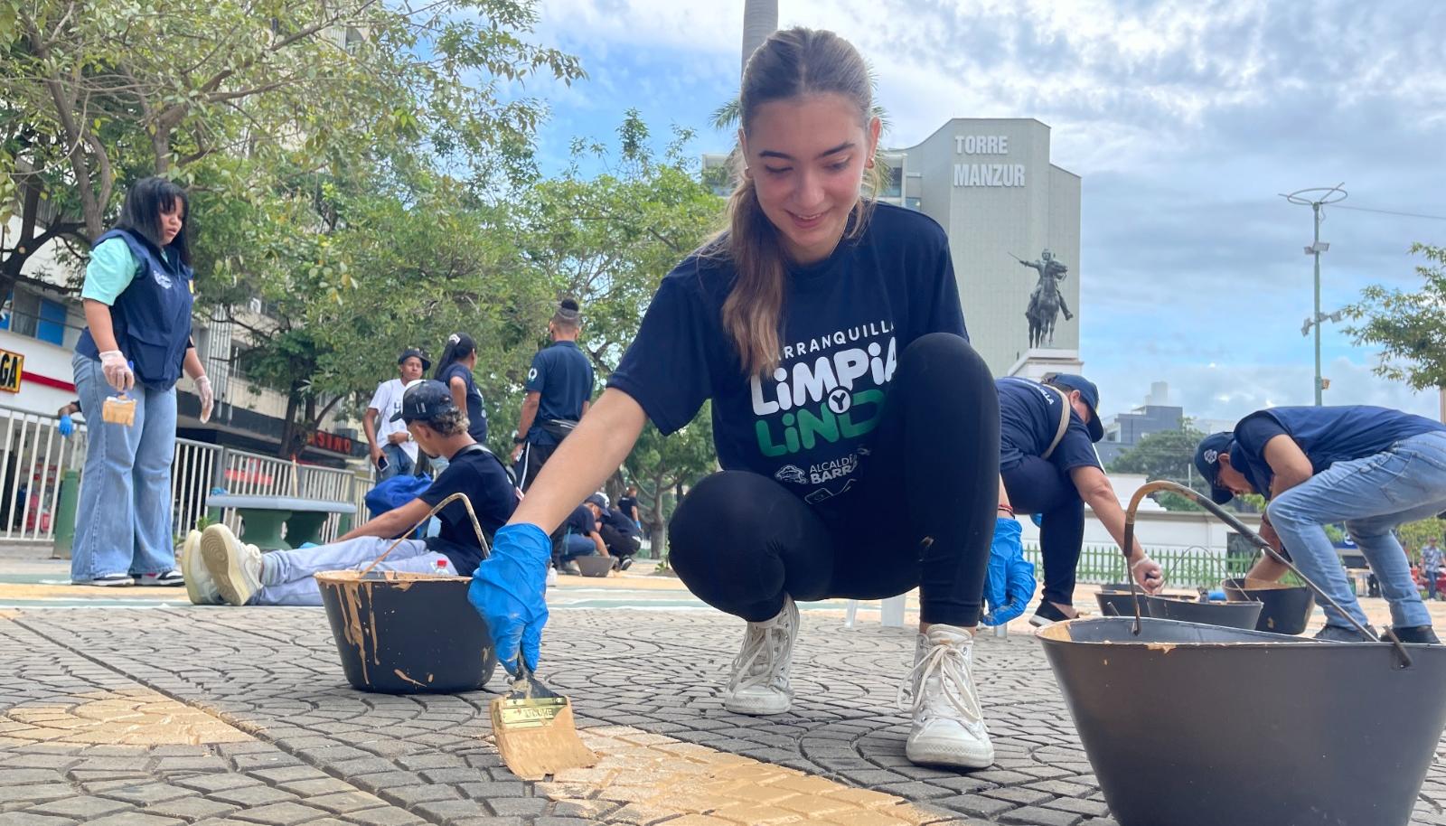 Se realizaron varias intervenciones de mejora y embellecimiento en la plaza Bolívar.