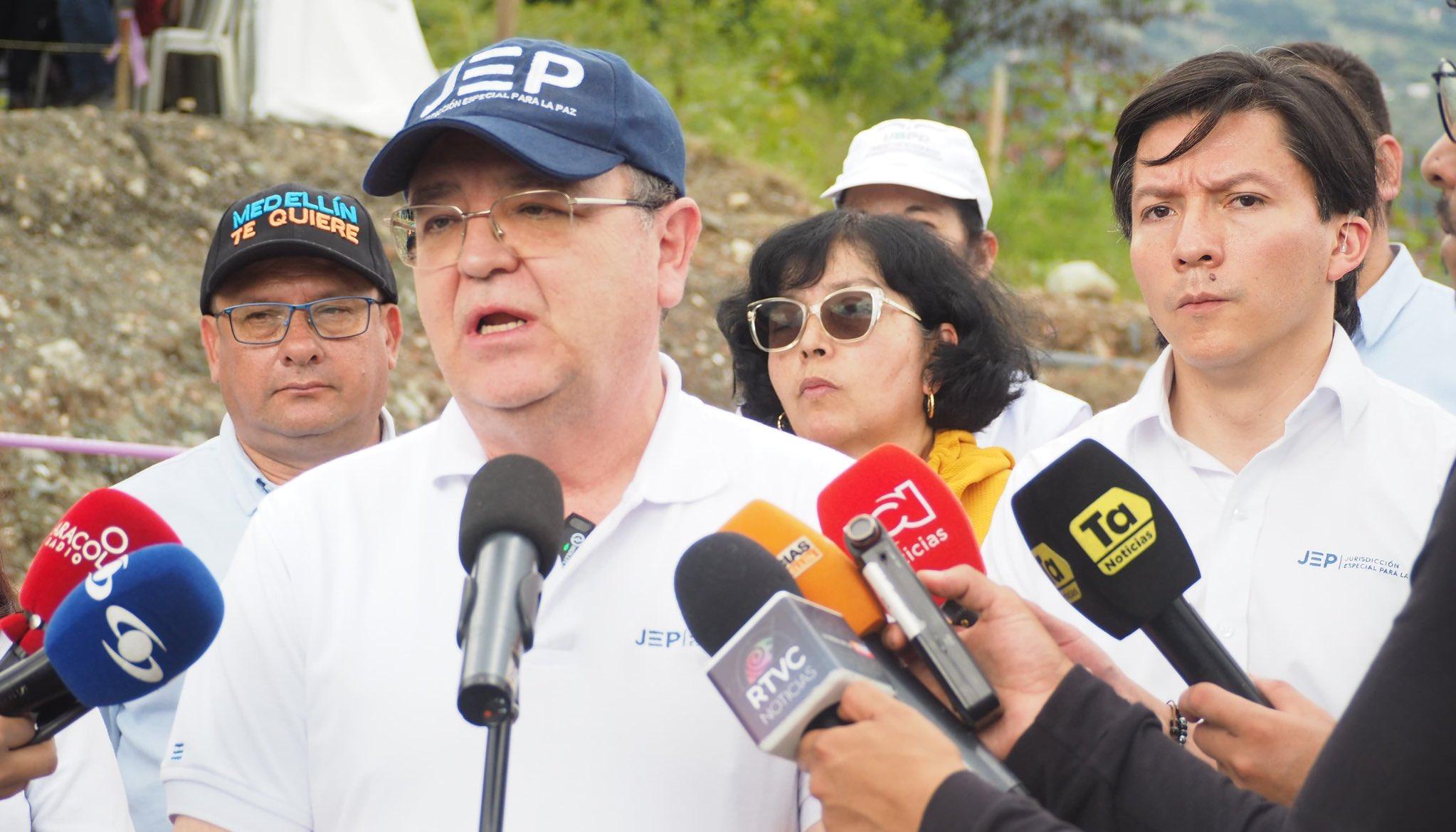 Alejandro Ramelli, presidente de la JEP, desde La Escombrera.