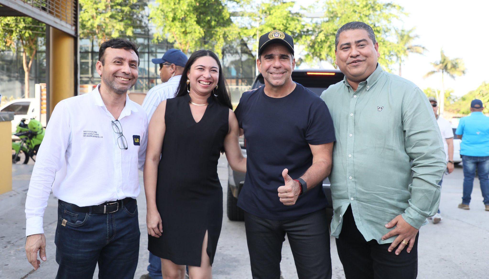 Alcalde Alejandro Char junto a las directivas de la IUB. 