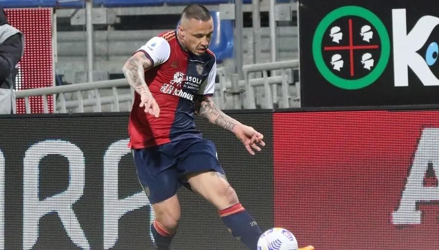 Radja Nainggolan cuando jugaba con el Cagliari.