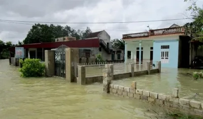 Viviendas afectadas por crecientes repentinas e inundaciones en Thanh Hoa, Vietnam.