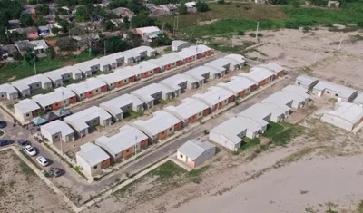 Con una inversión de 3 mil millones de pesos se construyeron las 68 casas.