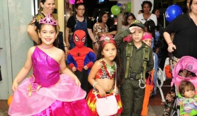Niños en Halloween en Barranquilla.