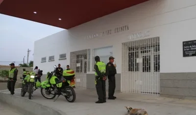 Los supuestos atracadores heridos fueron llevados por la Policía al Camino La Luz - Chinita.