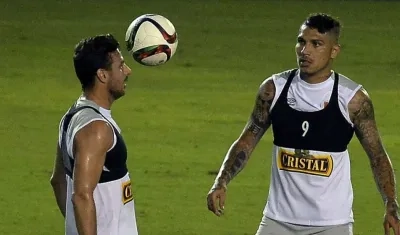 Claudio Pizarro y Paolo Guerrero.