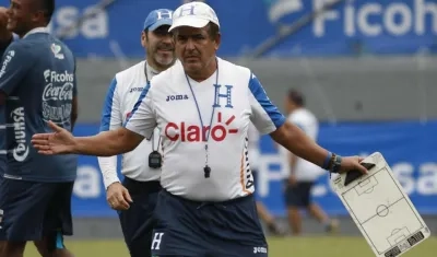 Jorge Luis Pinto, técnico colombiano de Honduras. 