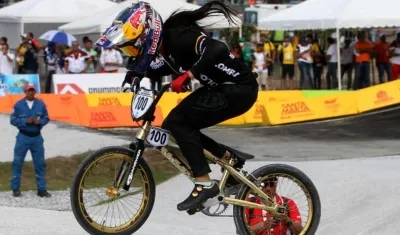 Mariana Pajón, polito de BMX colombiana. 