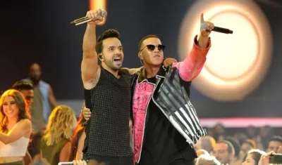 Los cantantes Luis Fonsi y Daddy Yankee.
