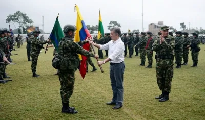 Presidente Santos indicó que los militares harán presencia 24 horas.