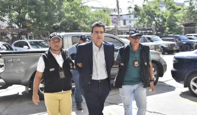 Ramsés Vargas Lamadrid a la llegada al Centro de Servicios Judicial.