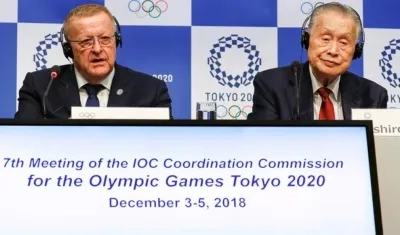 El presidente de la Comisión de Coordinación para los próximos Juegos Olímpicos de Tokio 2020, el australiano John Coates y el presidente del comité organizador de Tokio 2020, Yoshiro Mori.